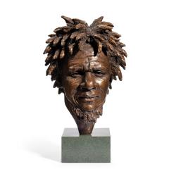 A fine bronze bust of Dougie by Vivian Mallock - 1329500