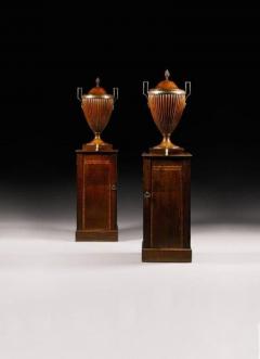 A fine pair of George III mahogany wine cisterns attributed to Gillows - 746410