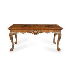 A finely carved walnut side table in the George II style - 3970641