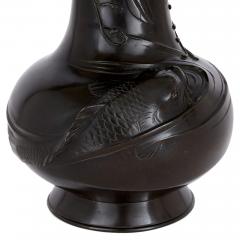 A gold shakudo Meiji period bronze vase of carp in wisteria - 3009127