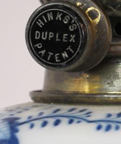 A good pair of Meissen Blue Onion pattern oil lamps now electrified - 1069254