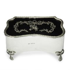 A large Edwardian shaped rectangular silver and tortoiseshell piqu box - 3413002