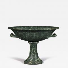 A large and rare green porphyry vase navette - 4537644