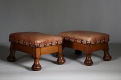 A little pair of Aesthetic Movement oak Thebe stools with leather studded seats - 4192361