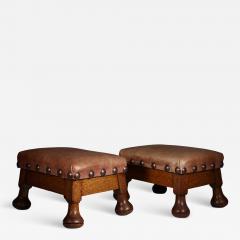 A little pair of Aesthetic Movement oak Thebe stools with leather studded seats - 4233092