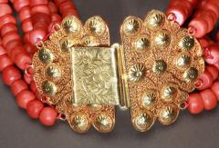 A magnificent and exceptional very large coral necklace with golden clasp - 3276954