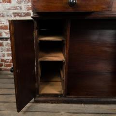 A nineteenth century English mahogany kneehole desk - 2128824