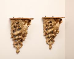 A pair of 19th century carved and gilded brackets - 3395508