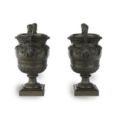 A pair of Belgian bronze urns by Luppens Brussels - 3393285