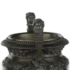 A pair of Belgian bronze urns by Luppens Brussels - 3393286