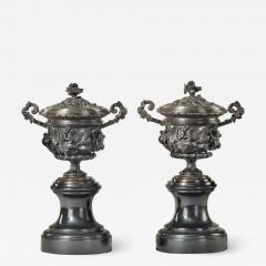 A pair of bronze vases and covers in the classical style - 2106243