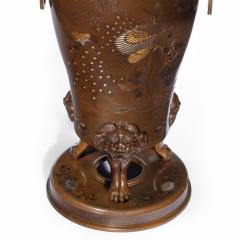 A pair of large Meiji period bronze vases - 1657074