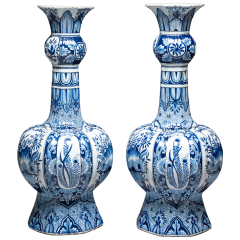 A pair of monumental blue and white Delftware vases  - 4569333