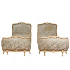 A pair of painted and carved French Louis XV style twin beds circa 1940 - 1886221