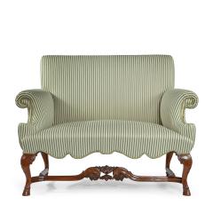 A pair of walnut window settees - 2592927