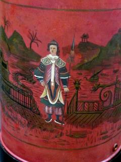 A robust pair of English chinoiserie style red painted tole lamps - 967753