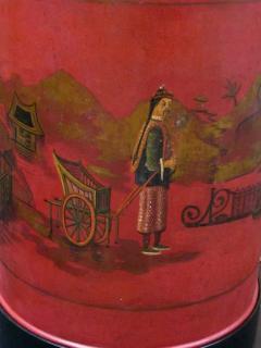 A robust pair of English chinoiserie style red painted tole lamps - 967754