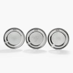 A set of 24 George III silver dinner plates by Naphtali Hart 1801 - 1609669