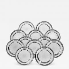 A set of 24 George III silver dinner plates by Naphtali Hart 1801 - 1610558