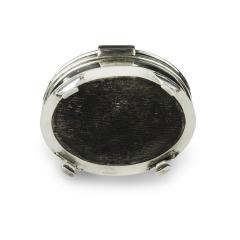 A small oval tortoiseshell piqu patch pot - 3416137