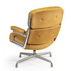 A swivel Time Life Chair designed by Charles Ray Eames for Herman Miller - 2818647