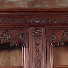 A two door Louis XV style French oak bookcase Circa 1900 - 3000531