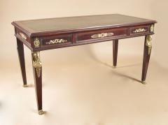 A very decorative and useful French mahogany Bureau Plat writing table  - 3289901