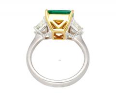 AGL Certified 2 44 Carat No Oil Colombian Emerald and Trapezoid Diamond ring - 3504961