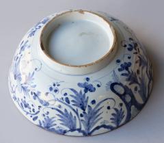 AN 18TH CENTURY DELFTWARE COLANDER - 4598553