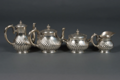 AN ANTIQUE 4 PIECE SILVER PLATED TEA SET BY CHRISTOFLE - 3538014