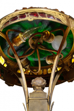 AN AUSTRIAN ART NOUVEAU GILT BRONZE AND GLASS FIGURAL TABLE LAMP CIRCA 1900 - 3537889
