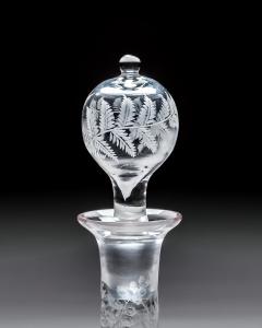 AN EDINBURGH CRYSTAL FINELY ENGRAVED DECANTER - 4290310