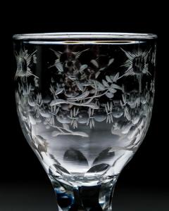 AN ELEGANT ENGRAVED FACET STEM WINE GLASS - 4752676