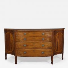 AN ELEGANT GEORGE III MAHOGANY AND BOXWOOD INLAID COMMODE OF RARE FORM - 3508224