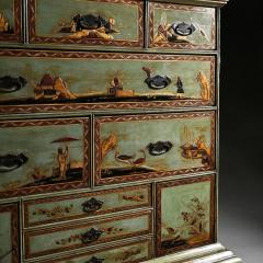 AN EXCEPTIONAL 18TH CENTURY JAPANNED CHEST ON STAND WITH IMPORTANT PROVENANCE - 3378879