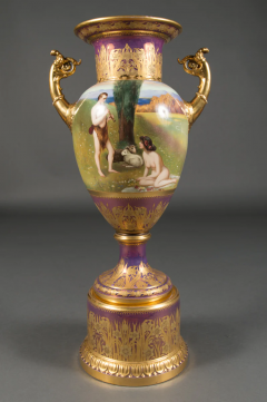 AN EXCEPTIONAL ROYAL VIENNA IRIDESCENT PORCELAIN VASE 19TH CENTURY - 3566799