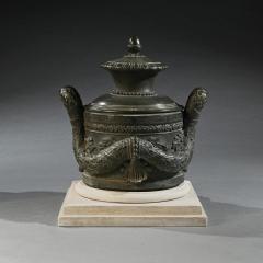 AN EXTREMELY RARE ITALIAN LATE 18TH C BRONZE LOCKING VESSEL - 3680900