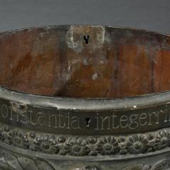 AN EXTREMELY RARE ITALIAN LATE 18TH C BRONZE LOCKING VESSEL - 3680909