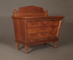 AN INTERESTING ARTS AND CRAFTS OAK COMMODE - 3526069