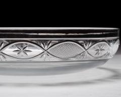 AN IRISH CUT GLASS CENTREPIECE BOWL - 4461730