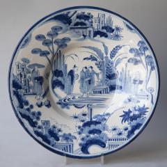 AN UNUSUAL LATE 17TH CENTURY NEVERS FAIENCE CHARGER - 3937482