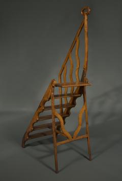 AN UNUSUAL MECHANICAL ARTS CRAFTS PERIOD FRUITWOOD LIBRARY LADDER - 3434626