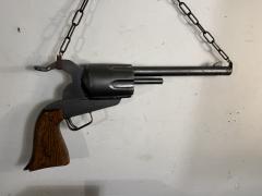 ANTIQUE OAK AND METAL GUN TRADE SIGN - 4320917