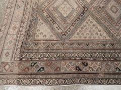 ANTIQUE PERSIAN SHIRAZ GALLERY RUG - 2431127