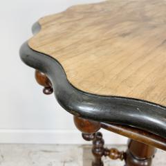 ANTIQUE SWEDISH GYPSY TABLE WITH WALNUT VENEER - 3030747