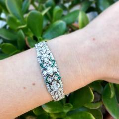 ART DECO DIAMOND AND EMERALD PLATINUM BRACELET CIRCA 1920 - 2621305