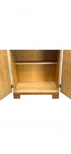 ART DECO LIGHT WOOD FITTED BAR CABINET WITH GREEK KEY FEET BY ROCKOLA - 4472402