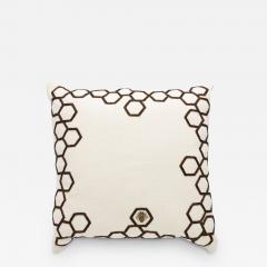 Aandaz Bee Honeycomb Linen 20x20 pillow - 2823093