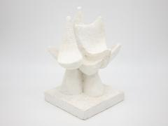 Abstract plastered statue - 2188406
