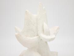 Abstract plastered statue - 2188412